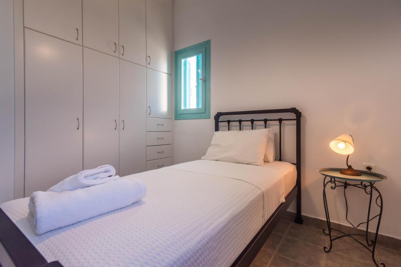 Villa Zefyros Pachaina Ngoại thất bức ảnh
